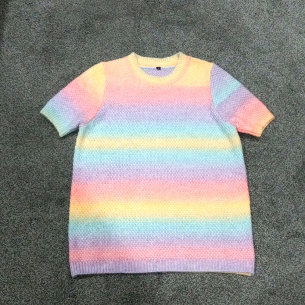 Woman Short Sleeve Pastel Color Sweater Size L (fit more like M)